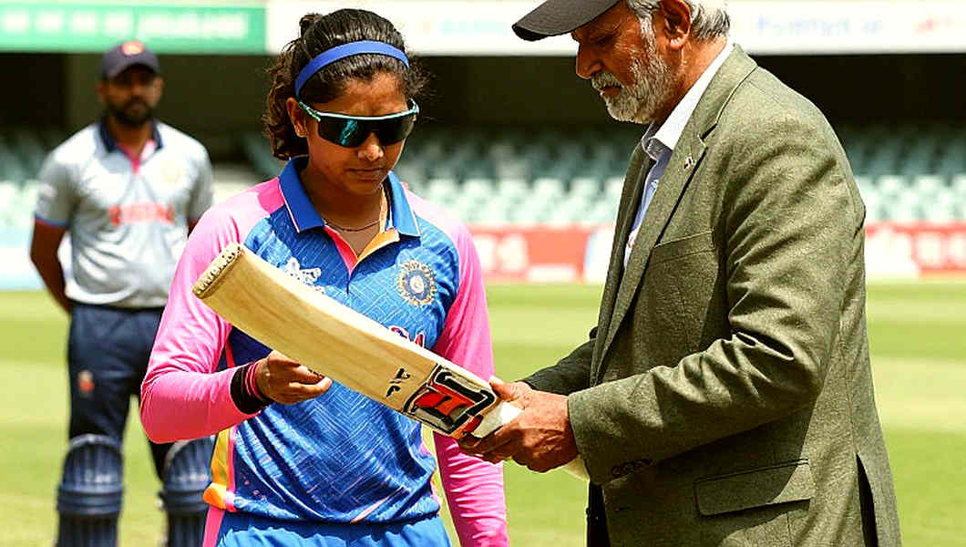 চায়ের কাপে আফগান প্রতিরোধ: ২১৫ রানের ছায়ায় এক তরুণ ও এক প্রবীণের নীরব দেয়াল