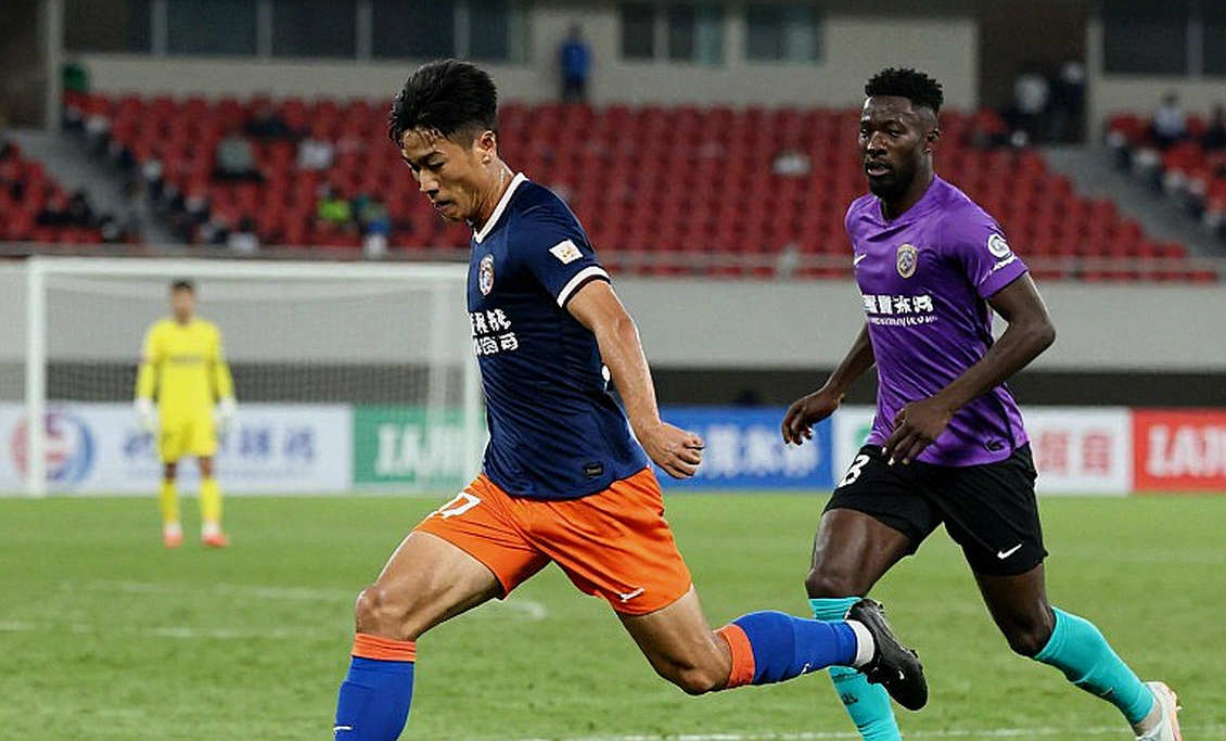প্রেস কনফারেন্সের চার ধাপ: তরুণ ফরোয়ার্ডকে আগলে রাখার কোচিং টেমপ্লেট